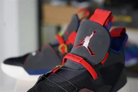 分离的前后 Zoom Air！看看 Air Jordan 33 中底拆解展示 AJ33 球鞋资讯 FLIGHTCLUB中文站|SNEAKER球鞋资讯第一站