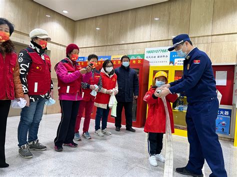 新闻8点见丨春节返程高峰来临，北京各站区公共交通运力已加强__财经头条