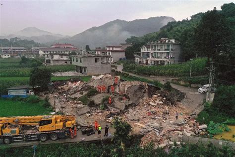 汶川大地震13周年-不忘前事，感恩他人，不失未来