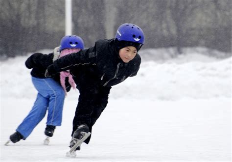 如何学滑冰技巧图解,新手学滑冰技巧,滑冰(第7页)_大山谷图库