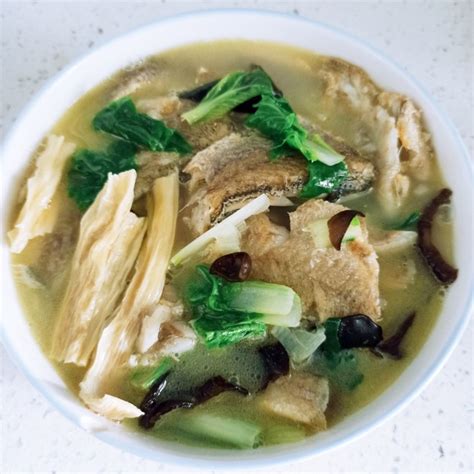 【美味小黄鱼汤的做法步骤图，怎么做好吃】悠悠久_下厨房