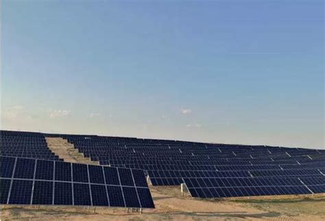 海润光伏EPC总承包的新疆哈密30MW光伏发电项目一次成功并网发电_新能源资讯_新能源网