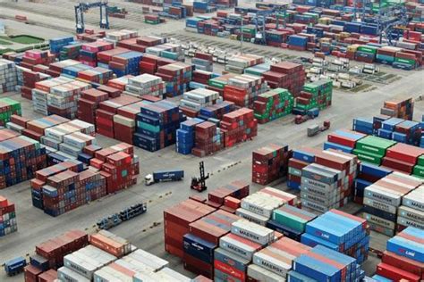 前8月中国外贸进出口破20万亿元 出口首次实现年内正增长