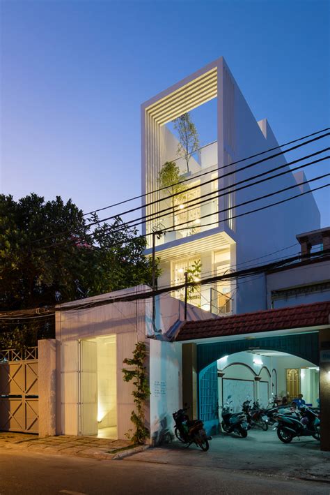 越南房子设计,窄长房子,小面宽房子_大山谷图库