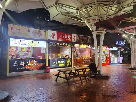 上海最大夜市七宝夜市开张 东南亚风情大秀+特色美食_手机新浪网