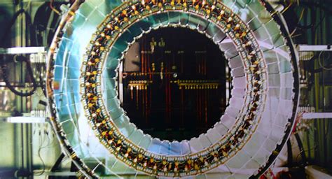 欧洲核子研究中心的物理学家捕捉到带有两个光子的Z-玻色子 - 俄罗斯卫星通讯社