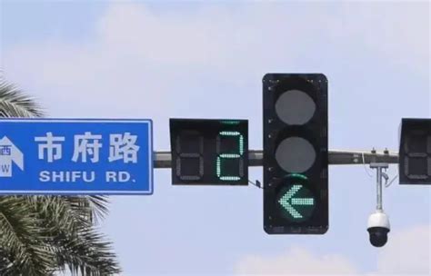 y路口红绿灯规则图解-有驾