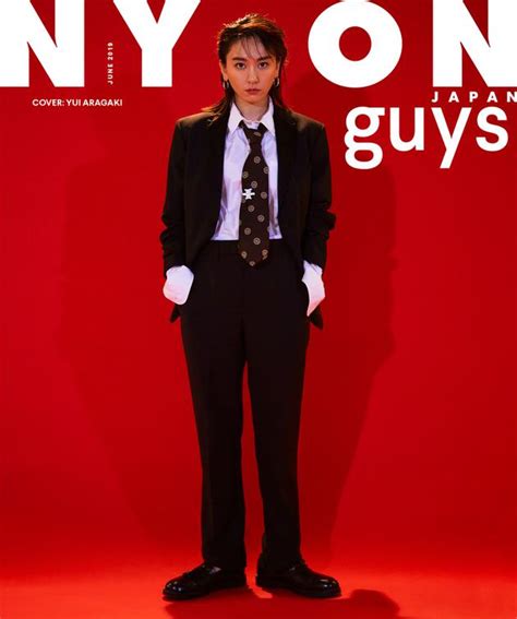 新垣结衣为《NYLON JAPAN》拍双封面 纪念15周年_手机新浪网