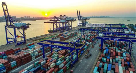 2022年海南外贸再上新台阶 进出口总值首次突破2000亿元关口