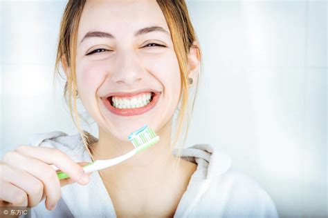 干呕怎么办最快最有效的方法（为什么早晨刷牙会干呕？刷牙干呕该怎么办？） | 说明书网