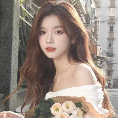 清冷优雅温柔女生头像