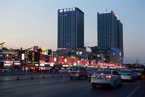 宁夏银川夜经济让各民族群众生活更幸福 - 中国民族宗教网