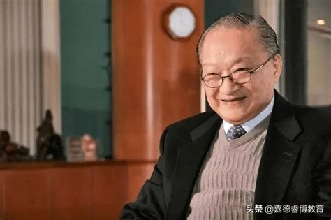 上纽大举行2023届本科生毕业典礼，校长童世骏勉励学子：终身以学习为乐并推广学习之乐