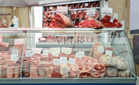 肉店里的生肉。照片摄影图片_ID:351592097-Veer图库