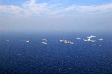 剑指中国：美日澳印举行海军演习 美印双航母抢镜_手机新浪网