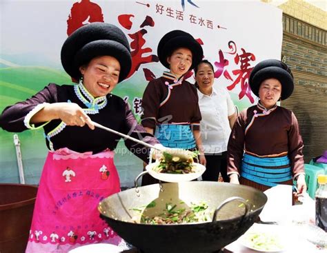 贵州黔西：苗寨“秀色可餐”-人民图片网