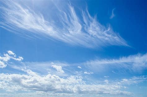 美丽的天空与云彩图片-蓝天与白云风景素材-高清图片-摄影照片-寻图免费打包下载