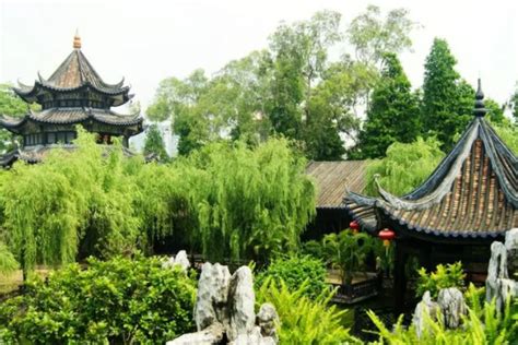 江南名园瞻园，南京最历史最悠久的园林，被誉为“金陵第一园”