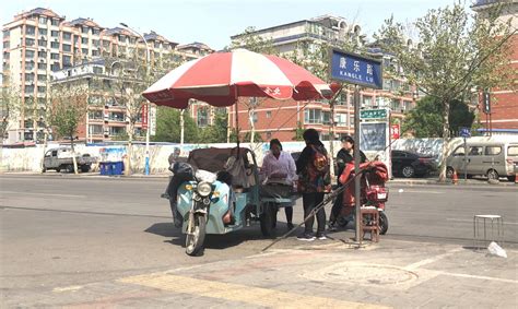 南昌县银三角管委会：加强流动摊贩管理 打造整洁市容环境