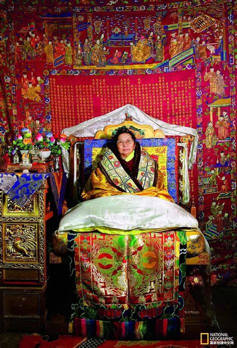 揭秘西藏唯一女活佛的传奇人生！
