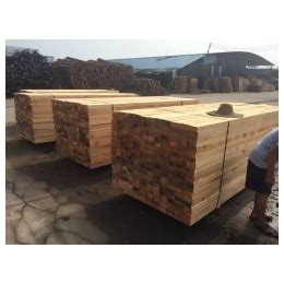 木质建筑模板的特点是什么？