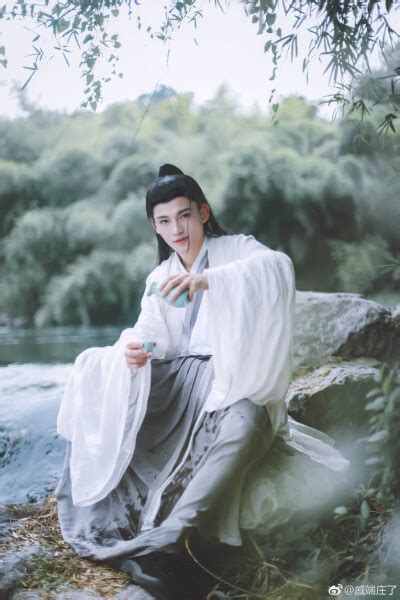 汉服帅哥非主流头像