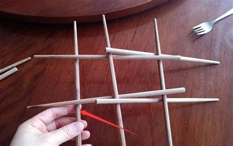 教你用方便筷子做简易竹排花瓶 肉丁儿童网