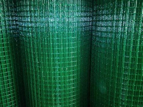 绿色浸塑电焊公路防护网 浸塑电焊网批发 制作养殖圈鸡网-阿里巴巴
