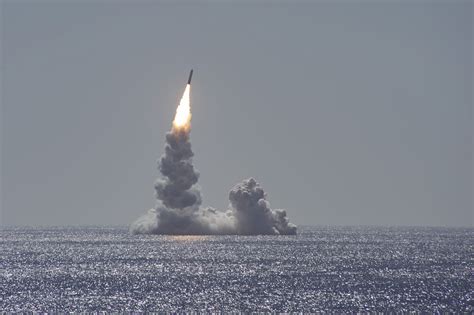 美濒海战斗舰去年在南海周边发射导弹 现在还没补上_凤凰网