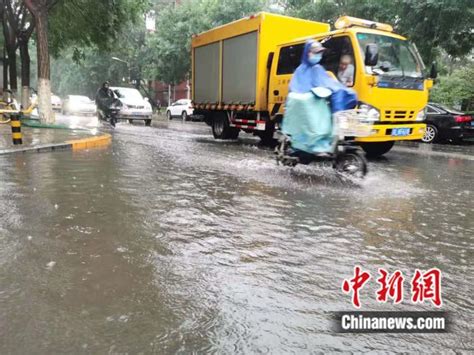 疾风+骤雨+雷电！京津冀的雨真不是闹着玩的……_新浪新闻