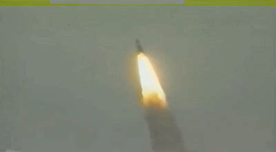 SpaceX火箭发射失败，毁了扎克伯克一颗卫星 | DT早读|DT