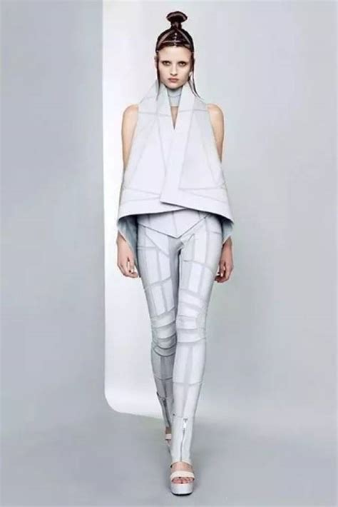 未来实验室工作服 - 未来主义Futurist - 天天时装-口袋里的时尚指南
