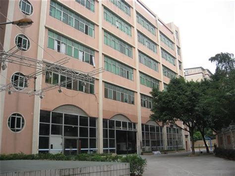 校园景观-广州市技师学院_广州市高级技工学校（唯一官网）