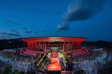 北京雁栖湖国际会展中心“年会季”红火开启-千龙网·中国首都网