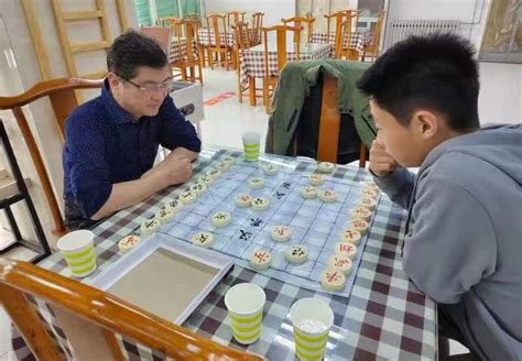 我校举办教职工棋牌比赛-洛阳铁路信息工程学校