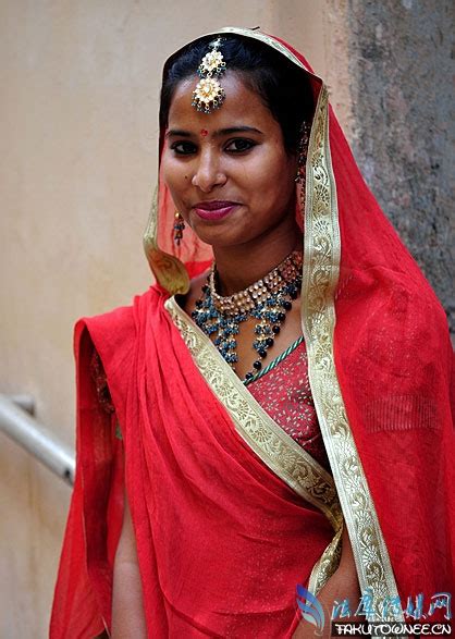 印度一男子娶40个老婆，荣获“世界上人口最多家庭”称号！_手机新浪网