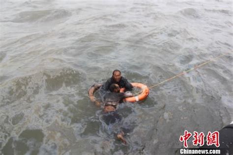 珠江口一集装箱船被撞沉 11名船员落水5人失踪|集装箱船|船员|珠江口_新浪财经_新浪网