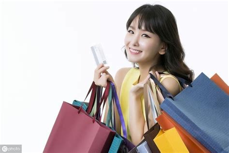 网上购物vs实体店购物 说出各自的优缺点__财经头条