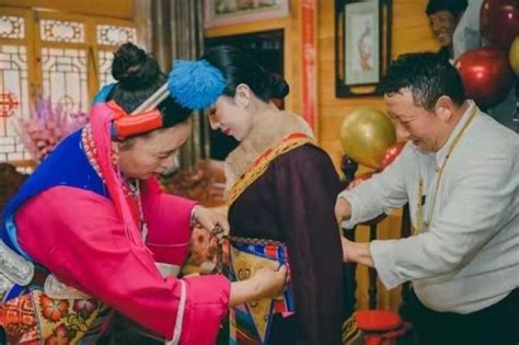 藏式婚礼策划案(迪庆藏式婚礼 | 一场浪漫的民俗盛宴) - 【爱喜匠】