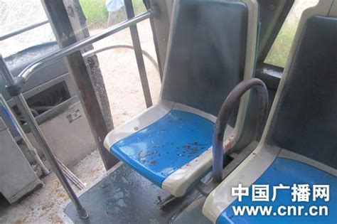 武汉开发区发生一起公交交通事故 三人受伤(图)-新闻中心-南海网