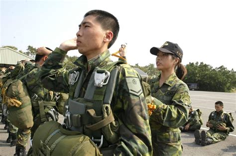 台湾军方下令海空部队举行常态化操演_凤凰网视频_凤凰网