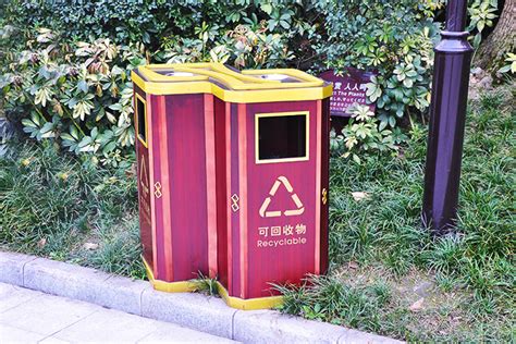户外特色定制垃圾桶-景区公园钢木垃圾桶定制制作-城镇家具商城