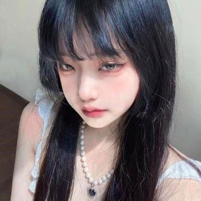 甜美女生头像高级干净