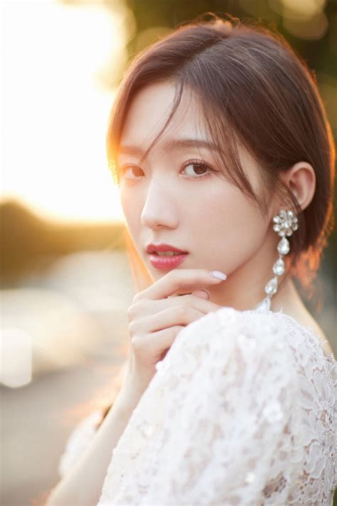 孟美岐图片