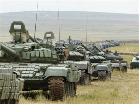 打完乌克兰，俄军可能损失几千辆坦克！没钱造怎么办？|坦克|俄军|乌克兰_新浪新闻