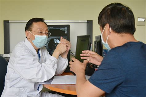 仅需一个切口，即可完成复杂肺癌手术，“胸部手术微创中的微创”中国专家共识发布