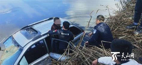 男子连人带车翻进水渠被民警跳水救出-天山网 - 新疆新闻门户