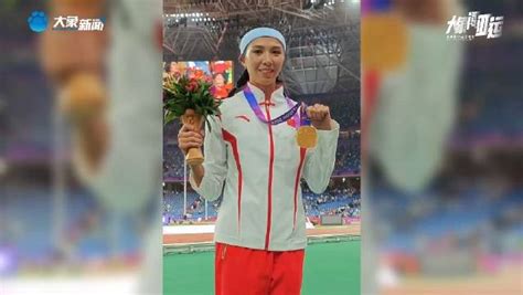（林雨薇）“女飞人”一马当先，以12秒83的成绩夺得女子100米栏冠军_腾讯视频