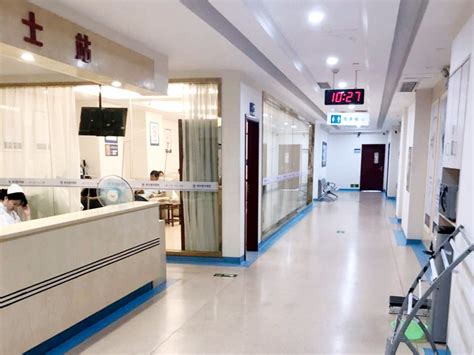 探访武汉市第一医院：恢复门急诊 患者有序就医（图）_图片_中国小康网