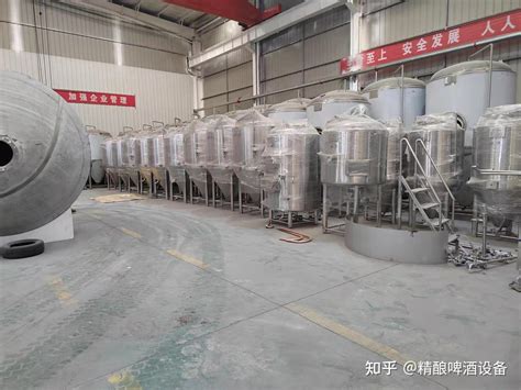走进啤酒工厂流水线，揭秘百威青岛哈尔滨啤酒生产过程